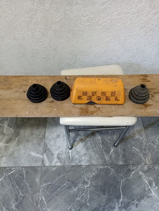 Пыльник и знак такси все за 2000