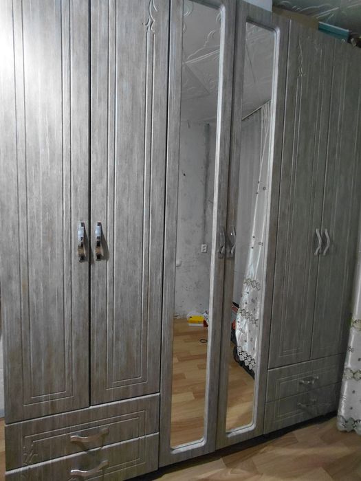 Продам шкаф для одежды
