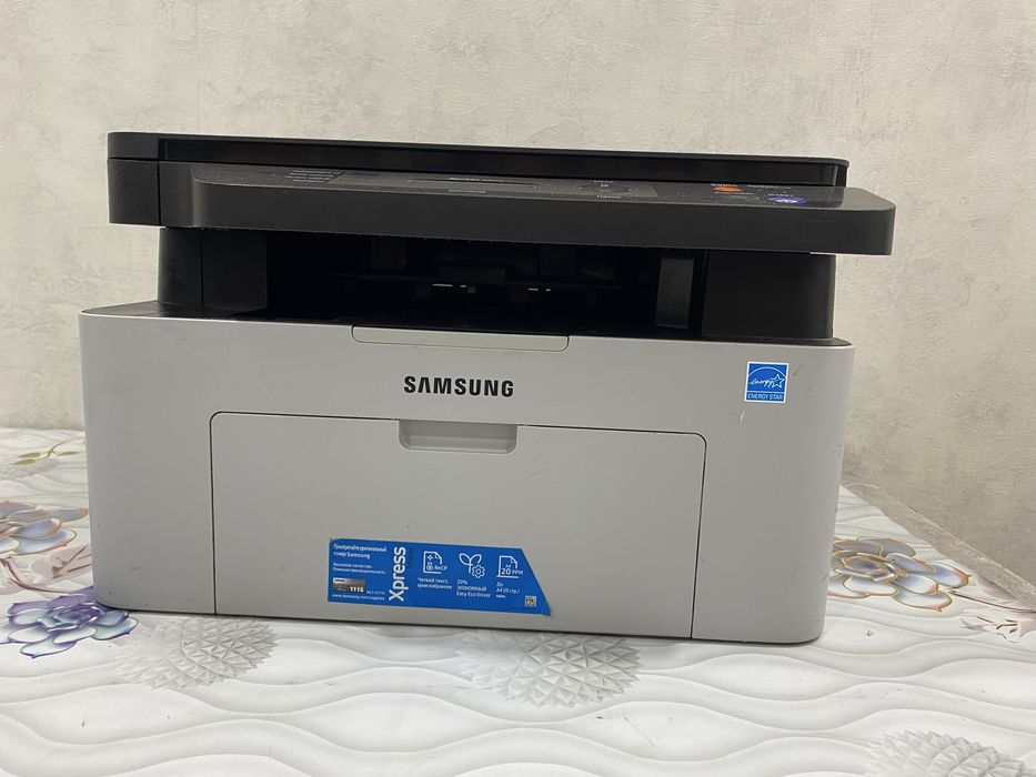 Samsung M2070 Xpress белый