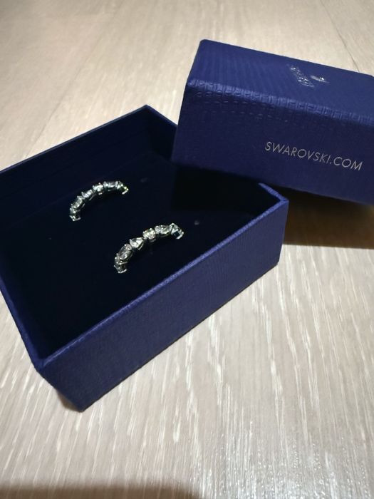 Обеци. Swarovski