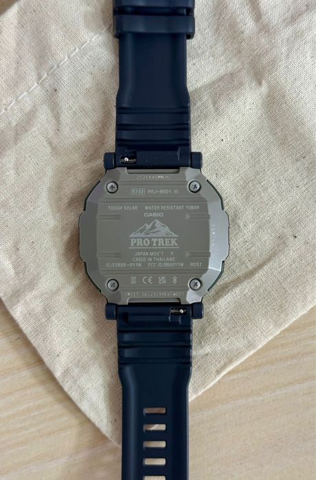 Продаю CASIO PRJ-B001-1ER