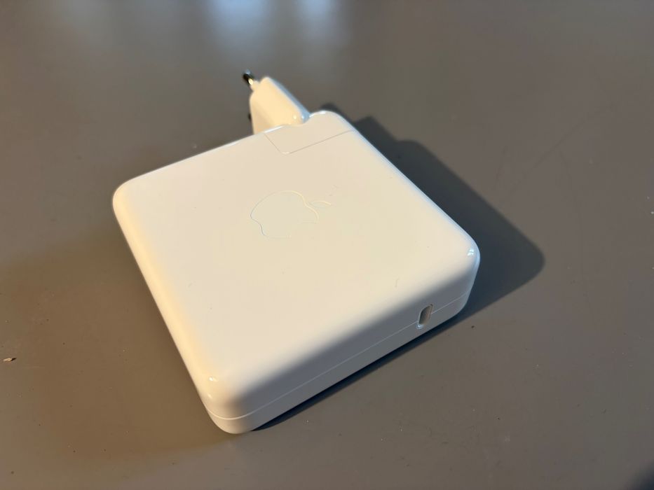 Adaptor priza Apple USB-C Power 96 W