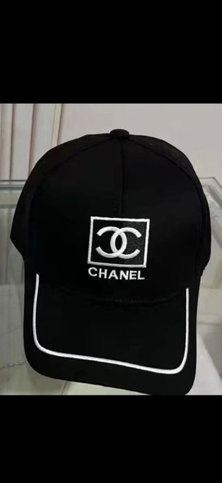 Șapcă Chanel model 2026, 8 modele, preț fix