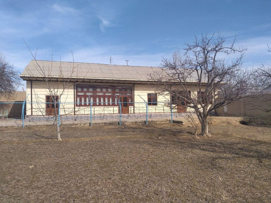 Ховли сотилади Хатирчида