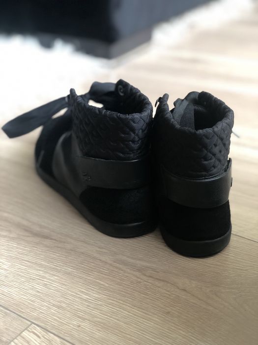 Обувки Lacoste