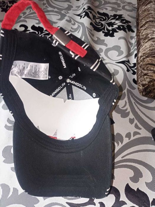 кепка MARVEL новая