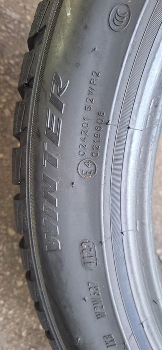 7мм! 2 бр 245 45 19  Pirelli sotozero 3 winter