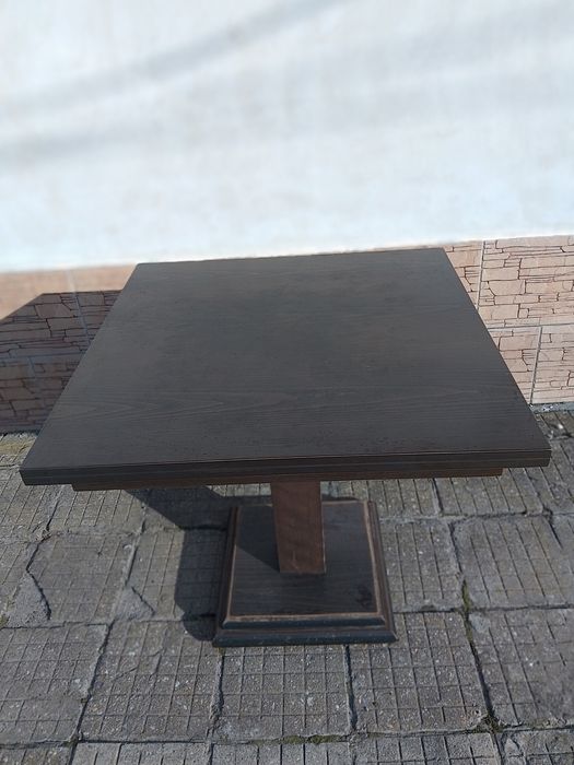 Маси и столове Теохаров