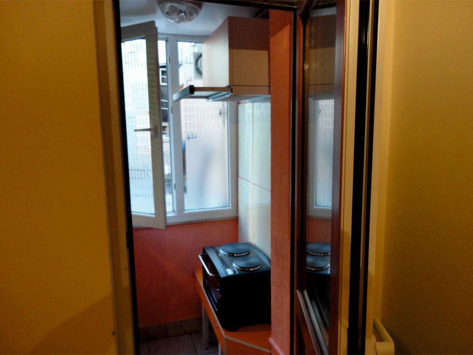 Отдавам апартамент под наем, гр. Варна, едностаен, район ВИНС- 600 лв.