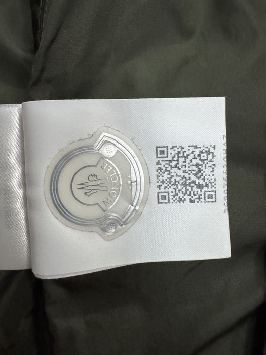 Мъжка оригинална ветровка MONCLER