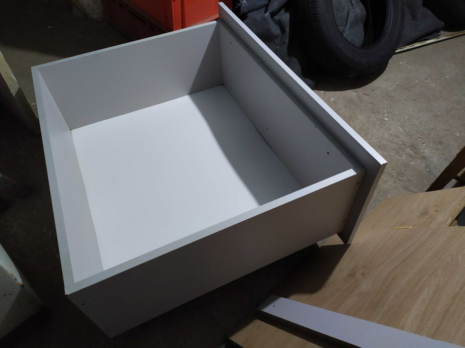 2 casete/ cutii mari pt pat / diverse