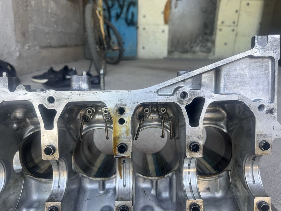Продам ГБЦ 2AR-FE