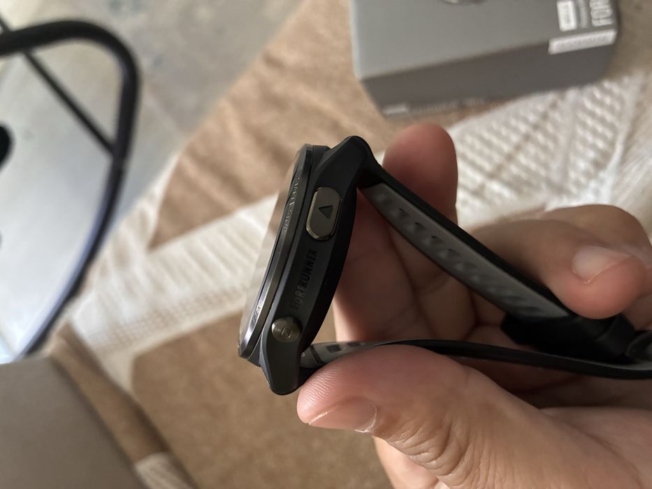 Продам Garmin Forerunner 965