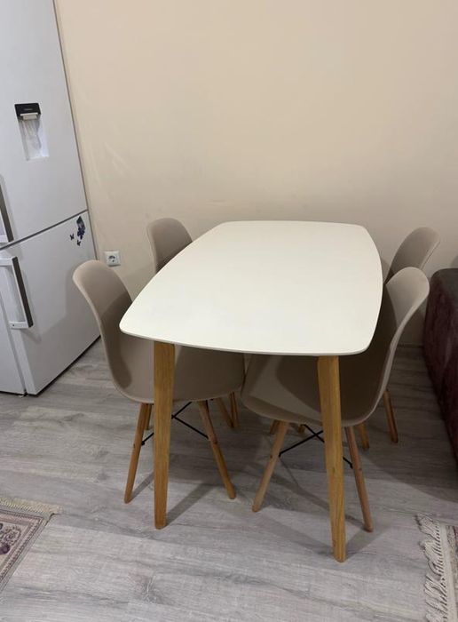 Дава се под наем Двустаен апартамент в Пловдив, Кършияка - 55 кв.м за 390 € - Снимка #1