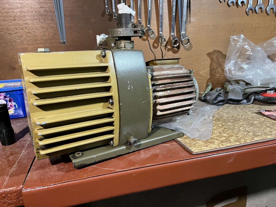 Вакум помпа 2DSE4