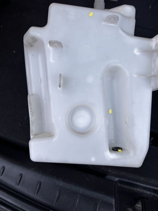 Seat Altea резеровар за течност за чистачки