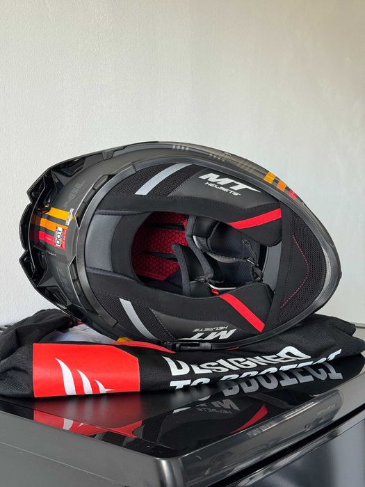 Мото Каска MT THUNDER 4 SV MIL размер M (57-58)