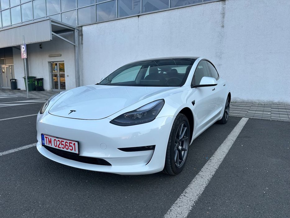 Tesla Model 3 Tesla Model 3 Dual Motor
