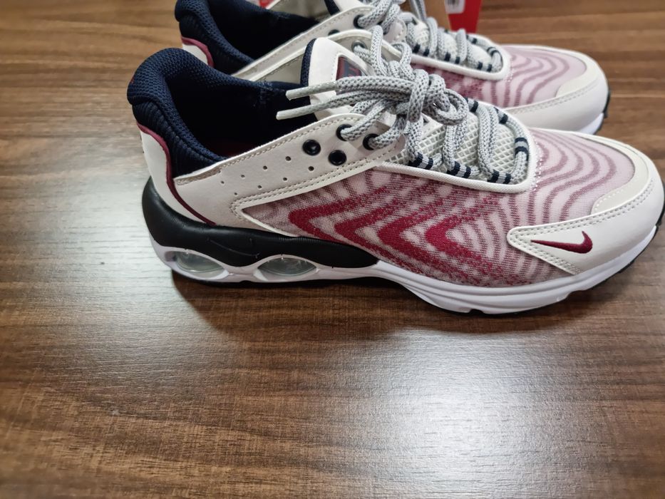Чисто нови - Nike Air Max TW - phantom/team red-dark obsidian, 38 размер