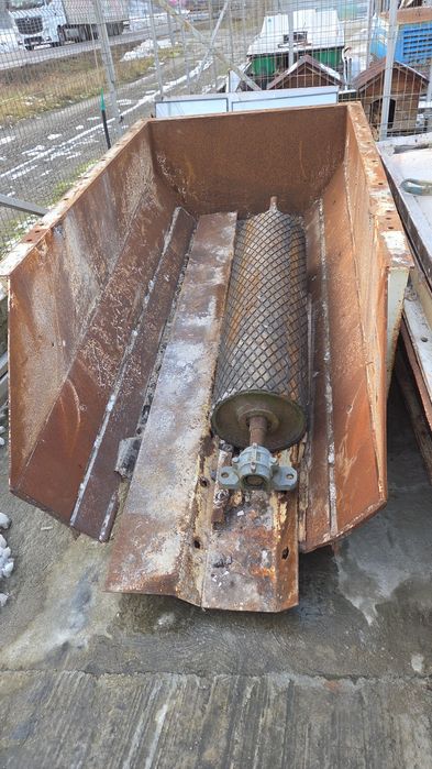 alimentator vibrant pt stati de sortare