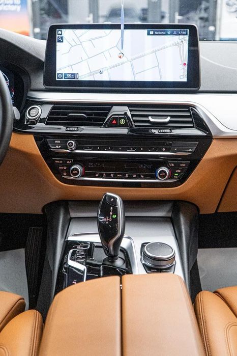BMW Seria 5 2022 — imagine 4