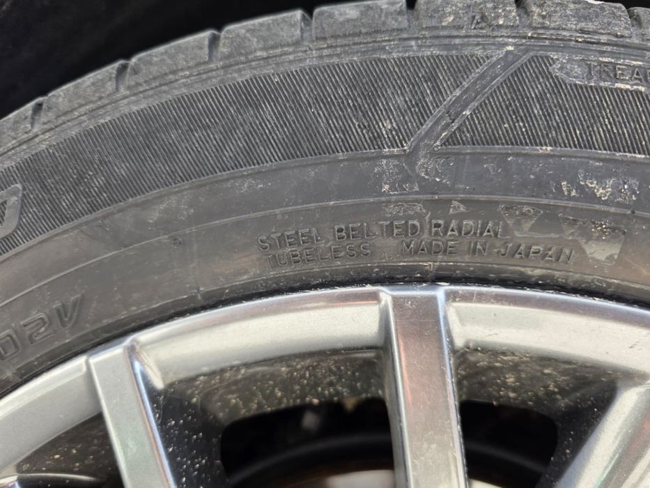 Шины Dunlop 235/55/20