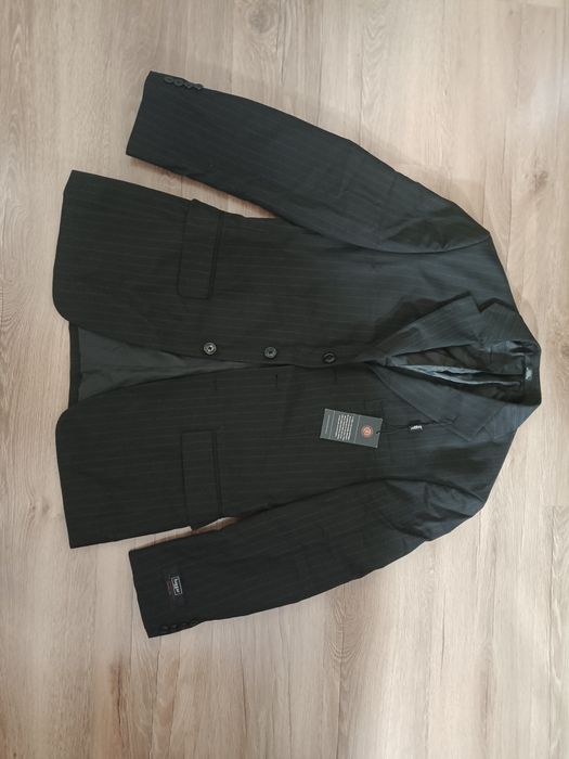 Новый фирменный пиджак