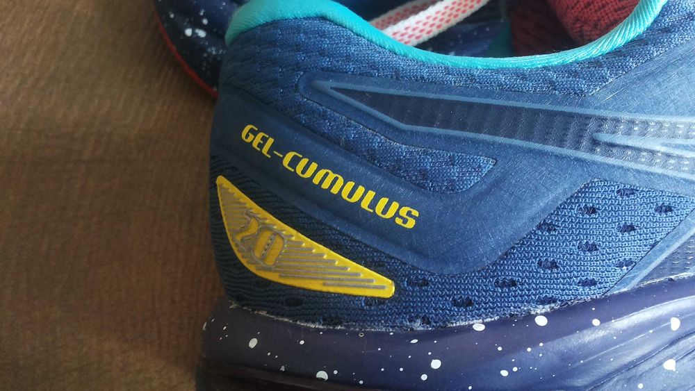 ASICS GEL-CUMULUS 20 Размер EUR 40,5 дамски маратонки 288-14-S