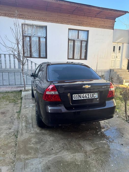 Srochna Nexia 3 sotiladi 4 pozitsiya full Avtomat