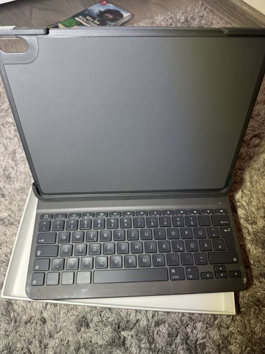 Husa Logitech  noua ipad pro 12,9 inch  gen 3