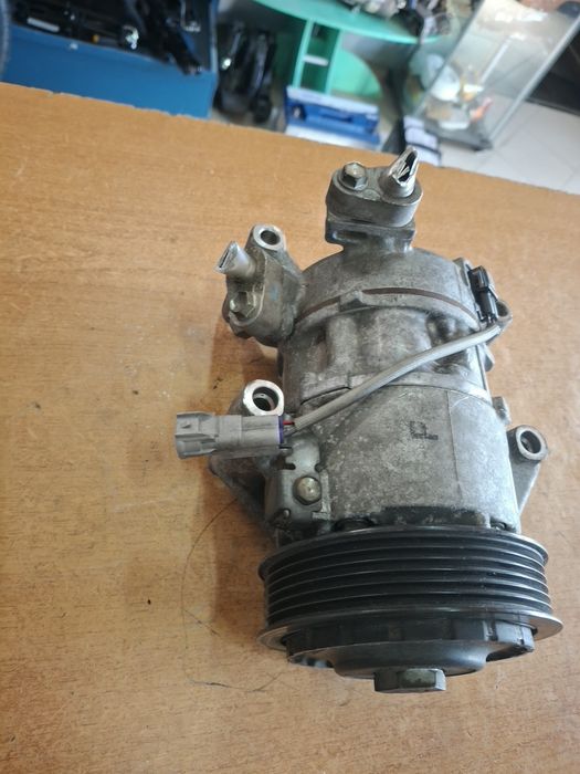 Compresor aer condiționat Toyota  Yaris Auris  Verso  Corolla  Axio 1.3 1.5