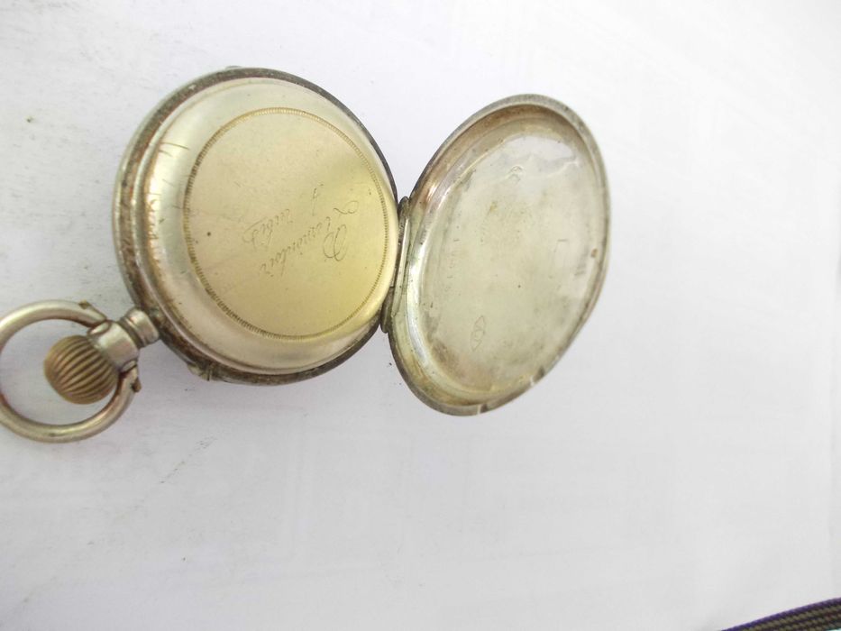 Ceas vechi din argint de buzunar defect 1