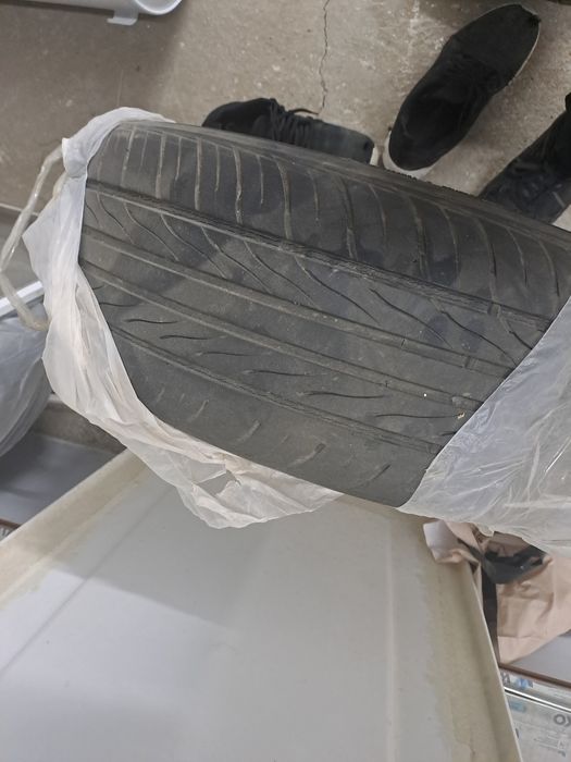 Продоетьса шины 215 55 r17