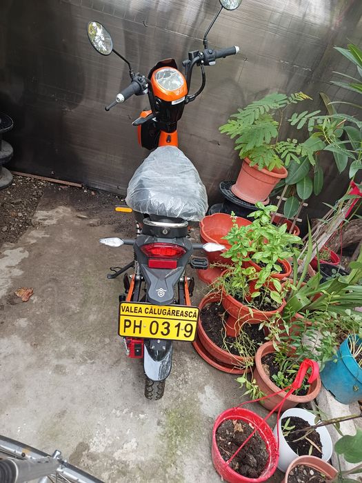 Moped electrica.