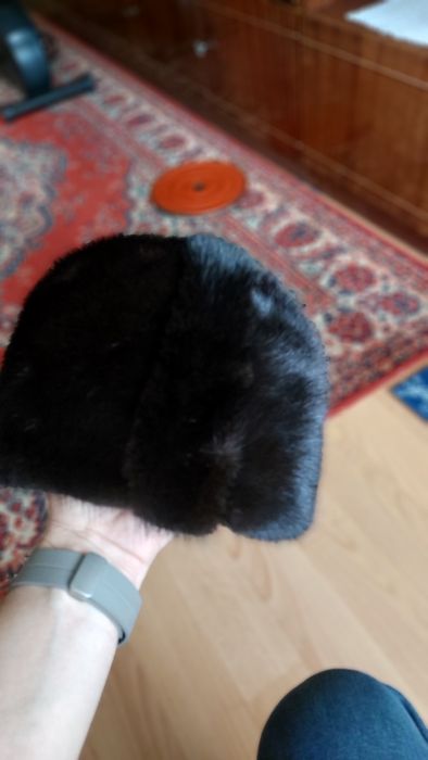 Продам шапку норковую