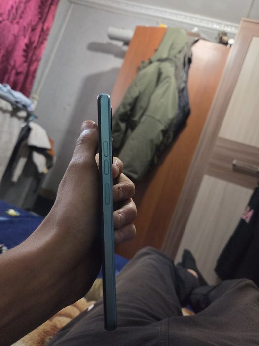 Продам телефон TECNO SPARK GO 2023