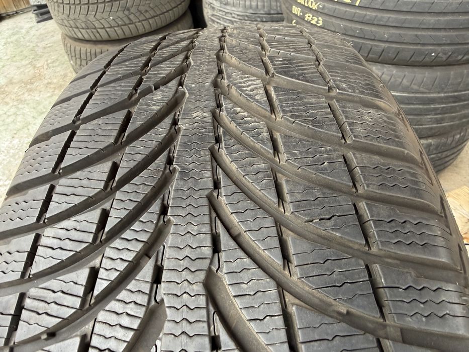 4бр. ОТЛИЧНИ Зимни Гуми С Борд 235/55R/19 **MICHELIN** DOT:0722- 7.0мм.+4.7мм.