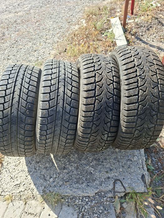 Продам шины 215/55/16 китай