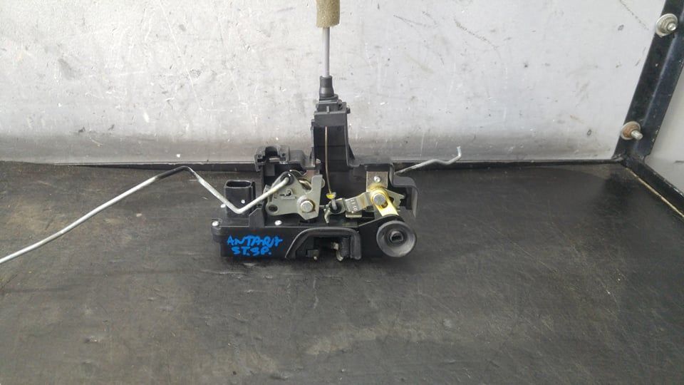 Broasca usa stanga spate opel antara l07