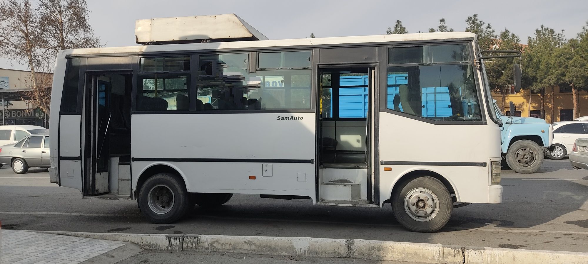 isuzu avtobuslar np 21 - Автобусы в Ферганская область - OLX.uz