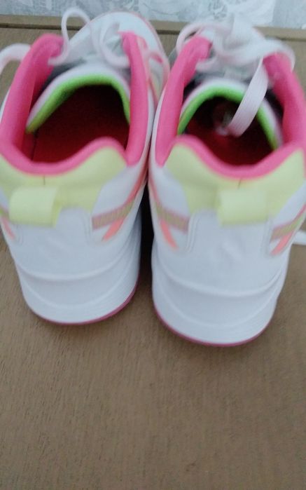 маратонки и  обувки