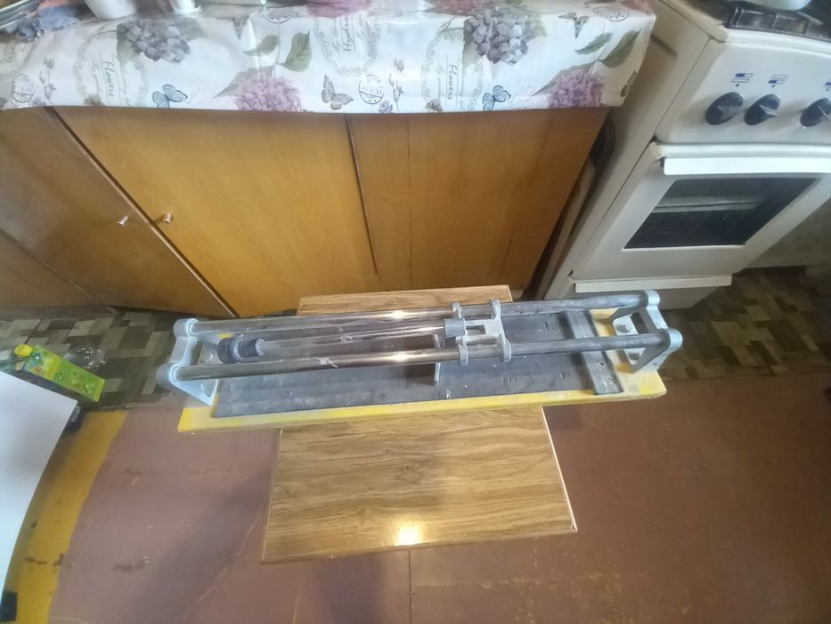 продам плиткорез