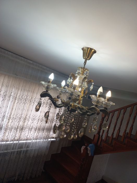 Люстра для гостиной