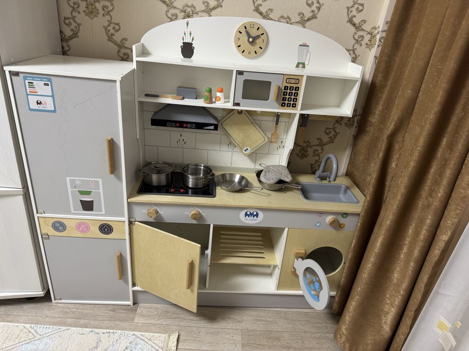 Продам детскую кухню