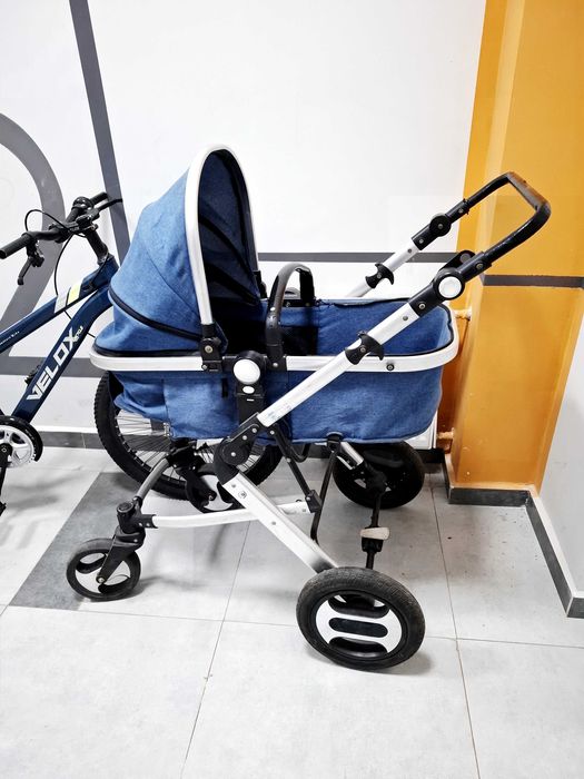 Продам коляску пишите на вацап