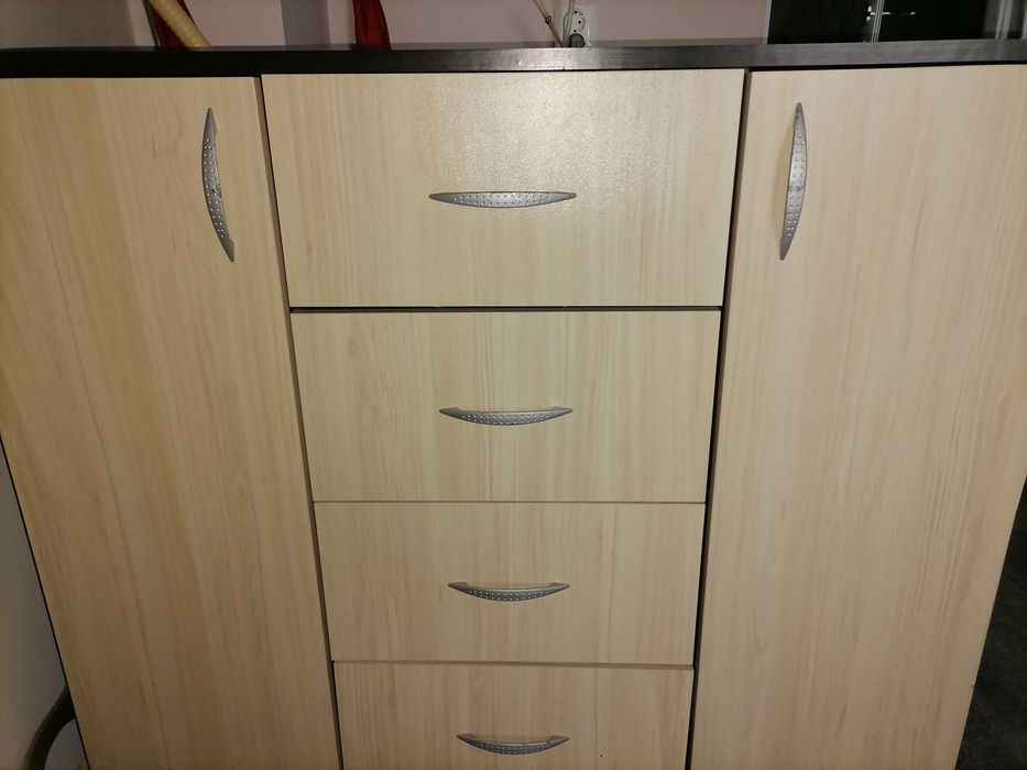 Шкаф,подходящ за обувки