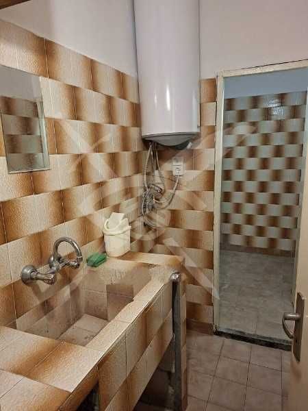 Продава се Тристаен апартамент в Пловдив, Южен - 86 кв.м за 801 €/кв.м - Снимка #3