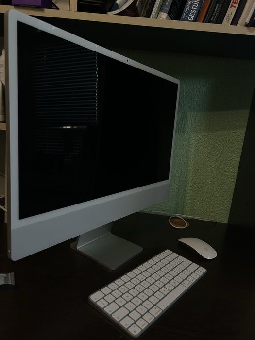 iMac 24”, M3, 16GB RAM, 256 GB SSD