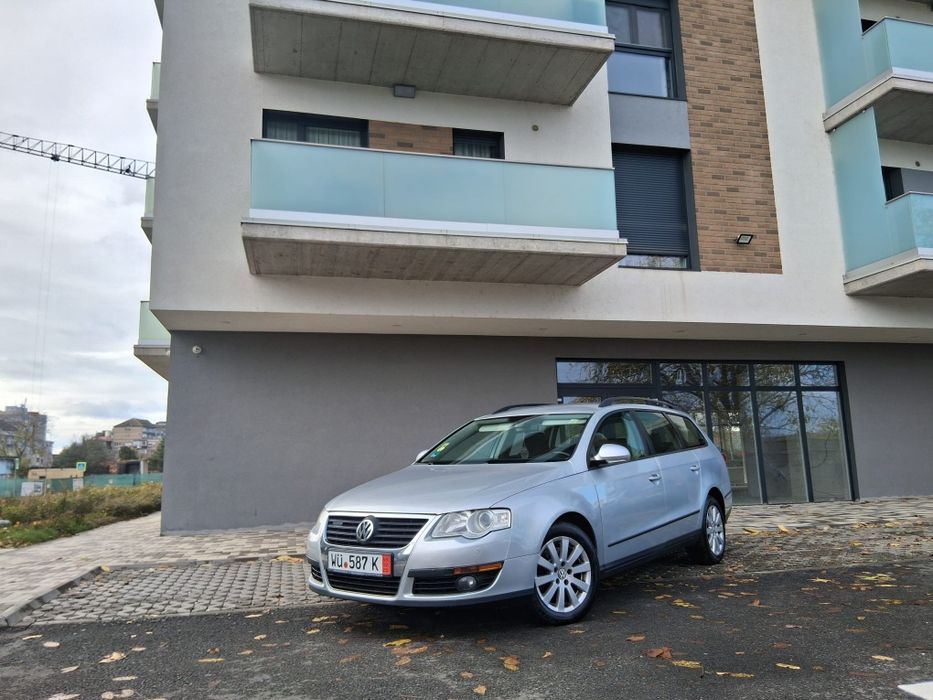 VOLKSWAGEN Passat