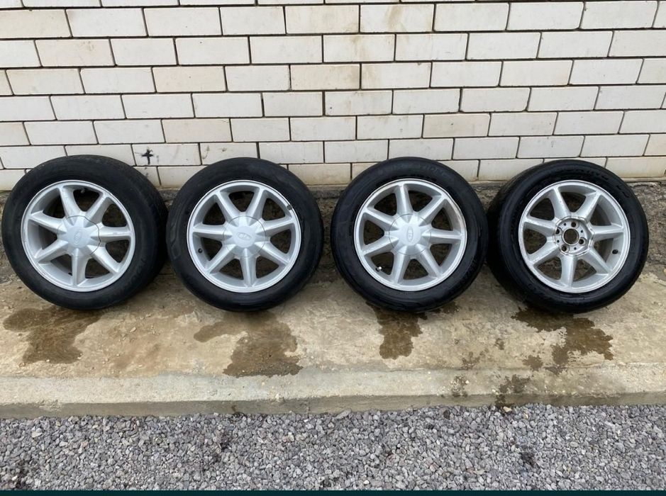 Продам шины с дисками в отличном состояний